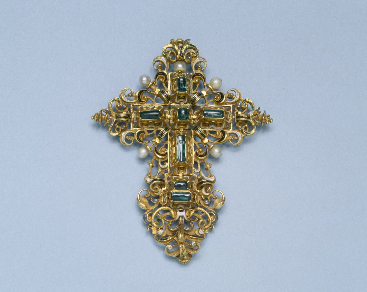 Pendente a croce, 1550-1600 da Spanish School