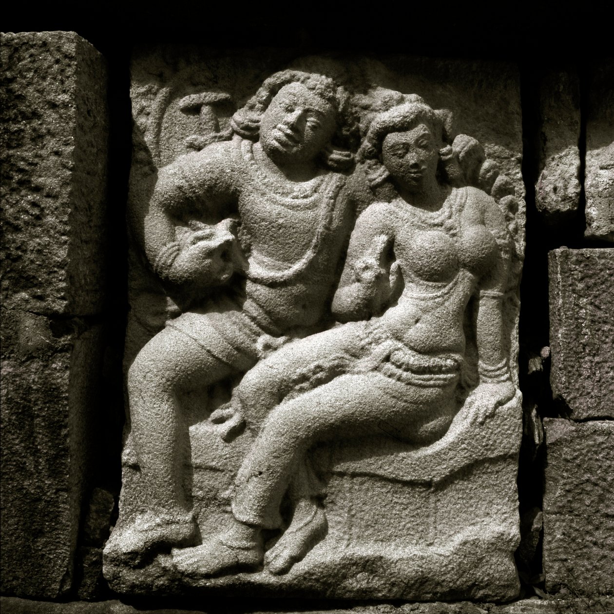 Amanti di Isurumuniya, VI secolo, scultura in stile Gupta da Sri Lankan School