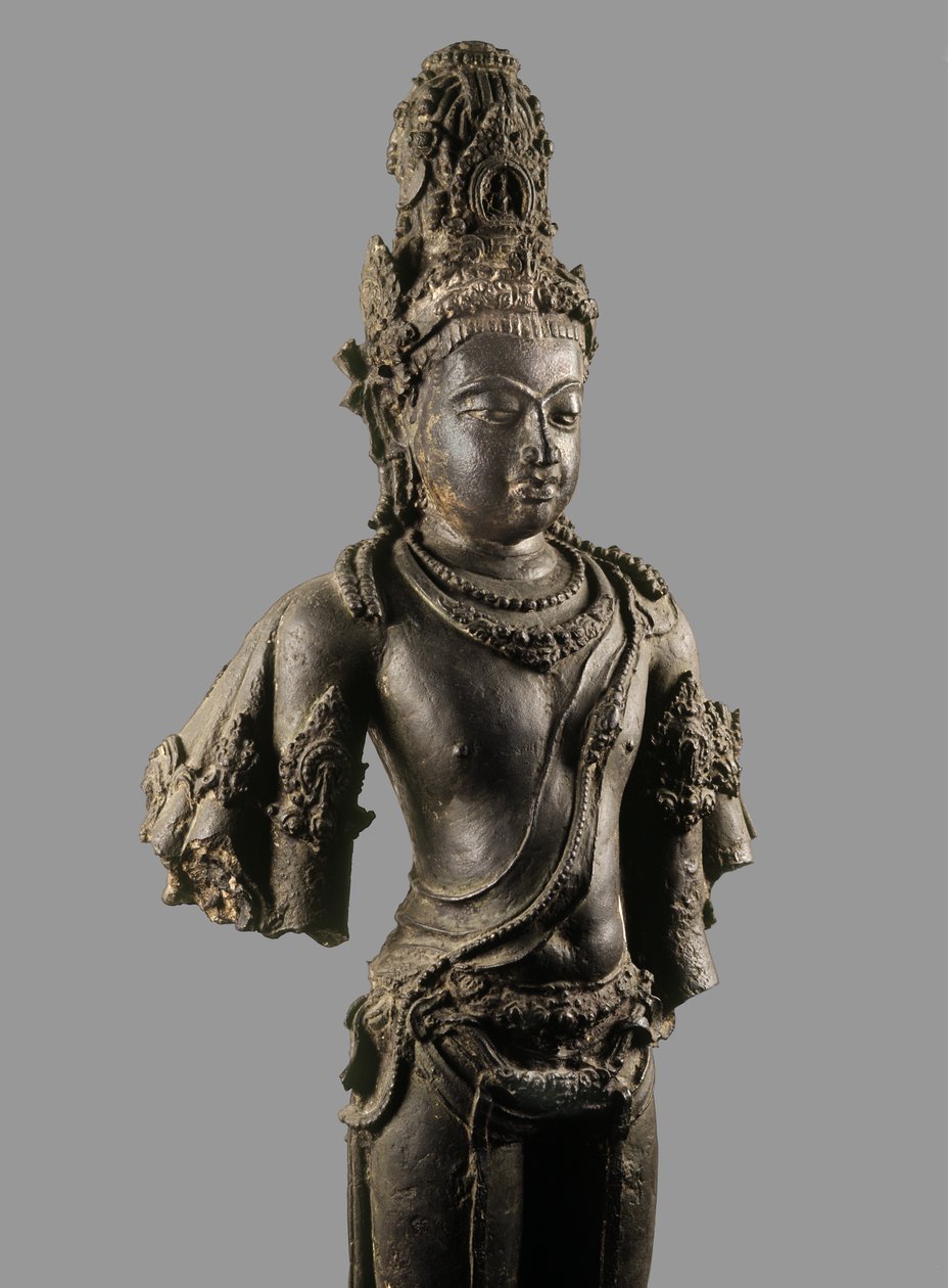 Figura di Avalokitesvara dal periodo Srivijaya, trovata a Chaiya, Thailandia da Srivijaya