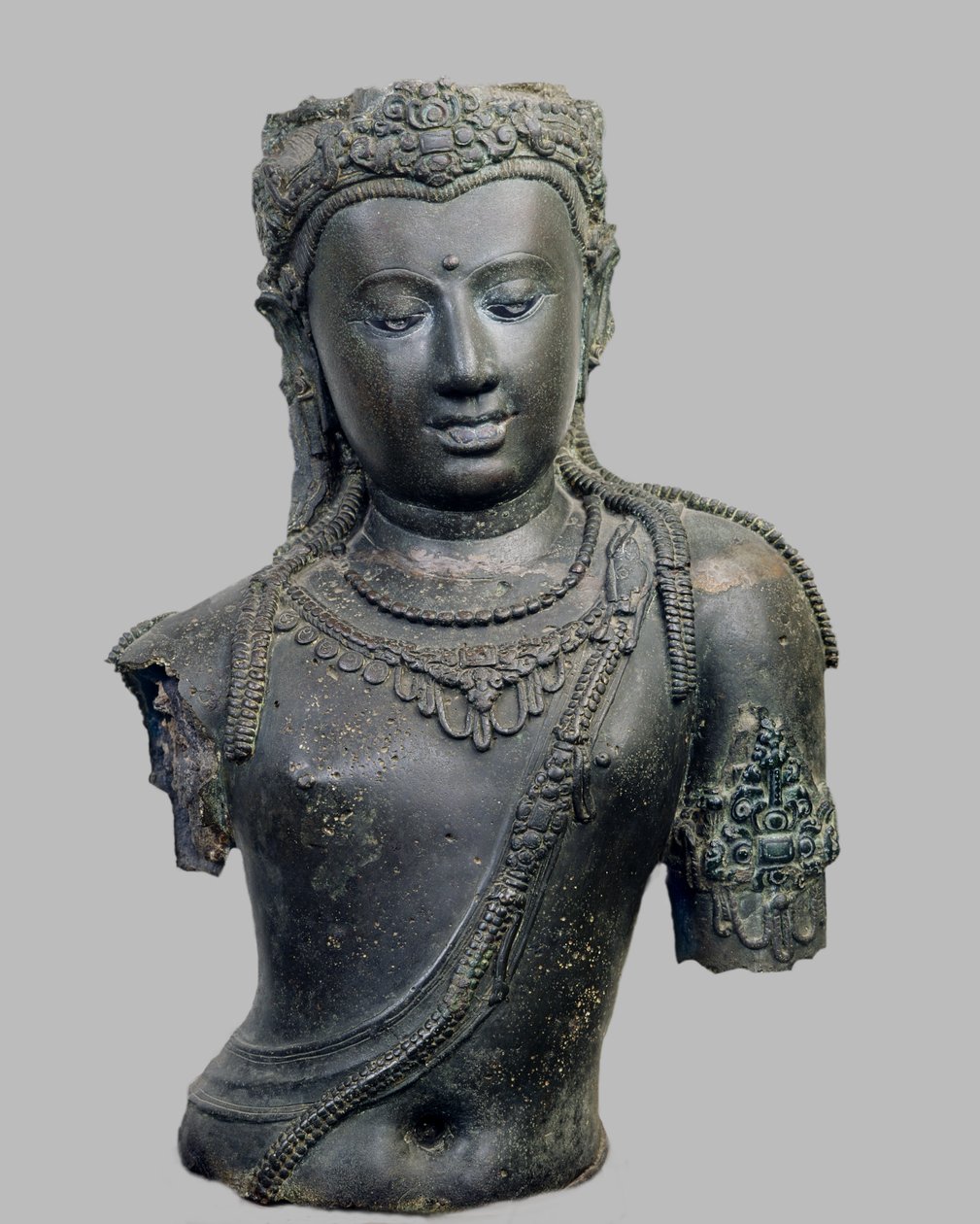 Immagine a grandezza naturale di Bodhisattva Padmapani, da Chaiya, Thailandia, 775 d.C. da Srivijaya
