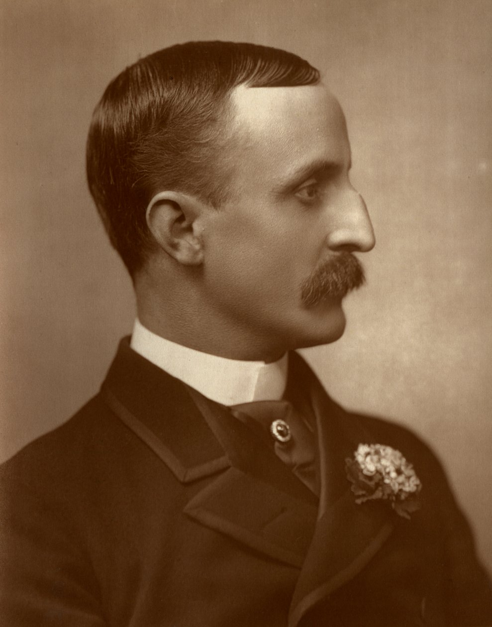 Edgar Bruce, attore britannico, 1884 da St James