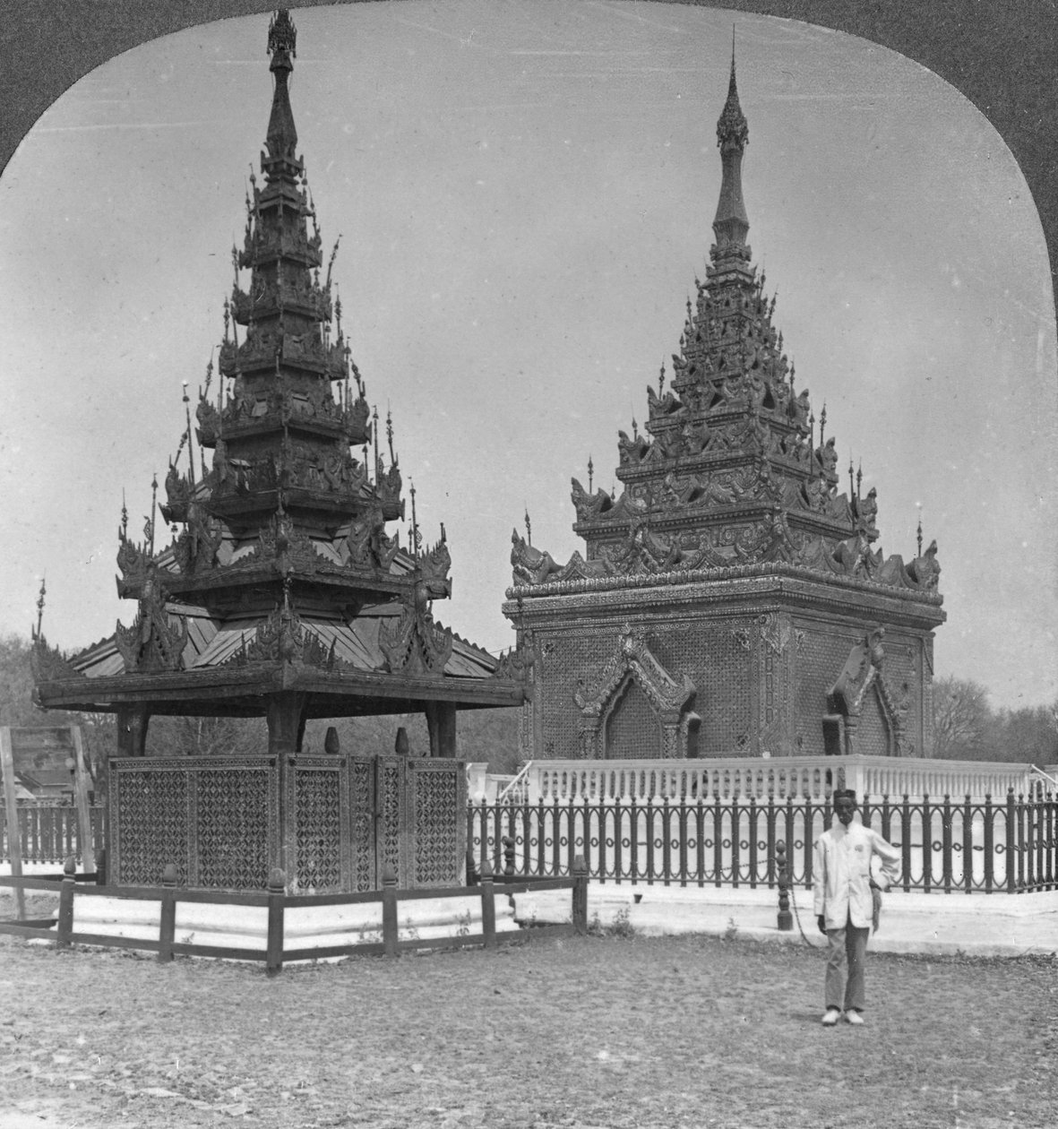 Tomba del re Mindon, Palazzo reale, Mandalay, Birmania, 1908 da Stereo Travel Co
