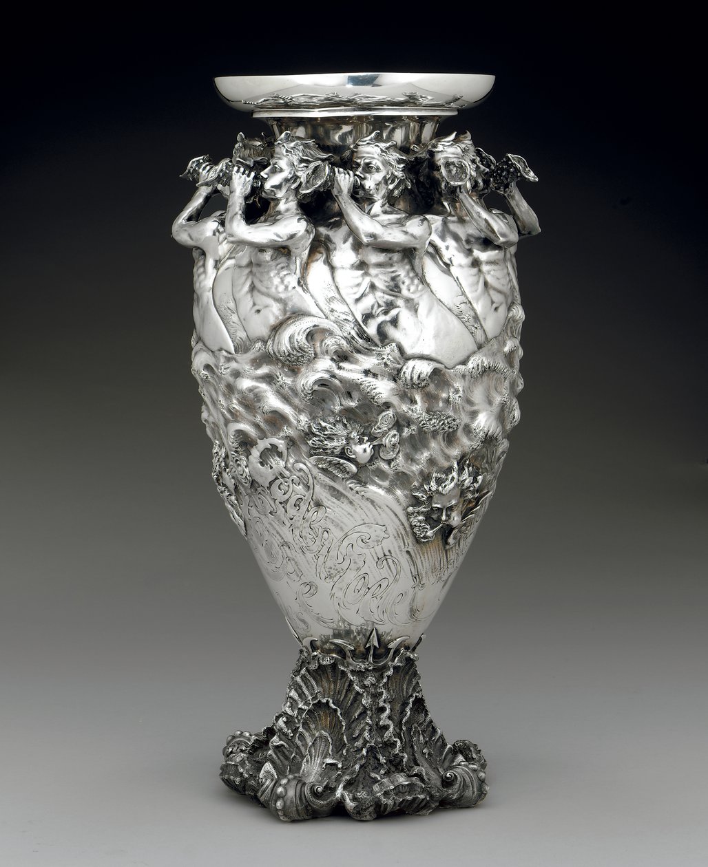 La Coppa Ogden Goelet e James Gordon Bennett: un trofeo di yachting da Studios Tiffany