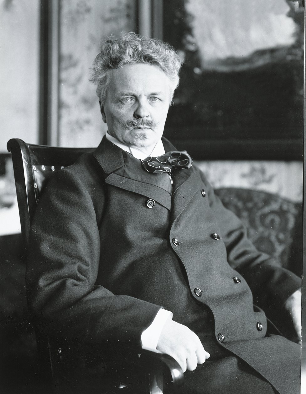 August Strindberg nella sua casa a Stoccolma da Swedish Photographer
