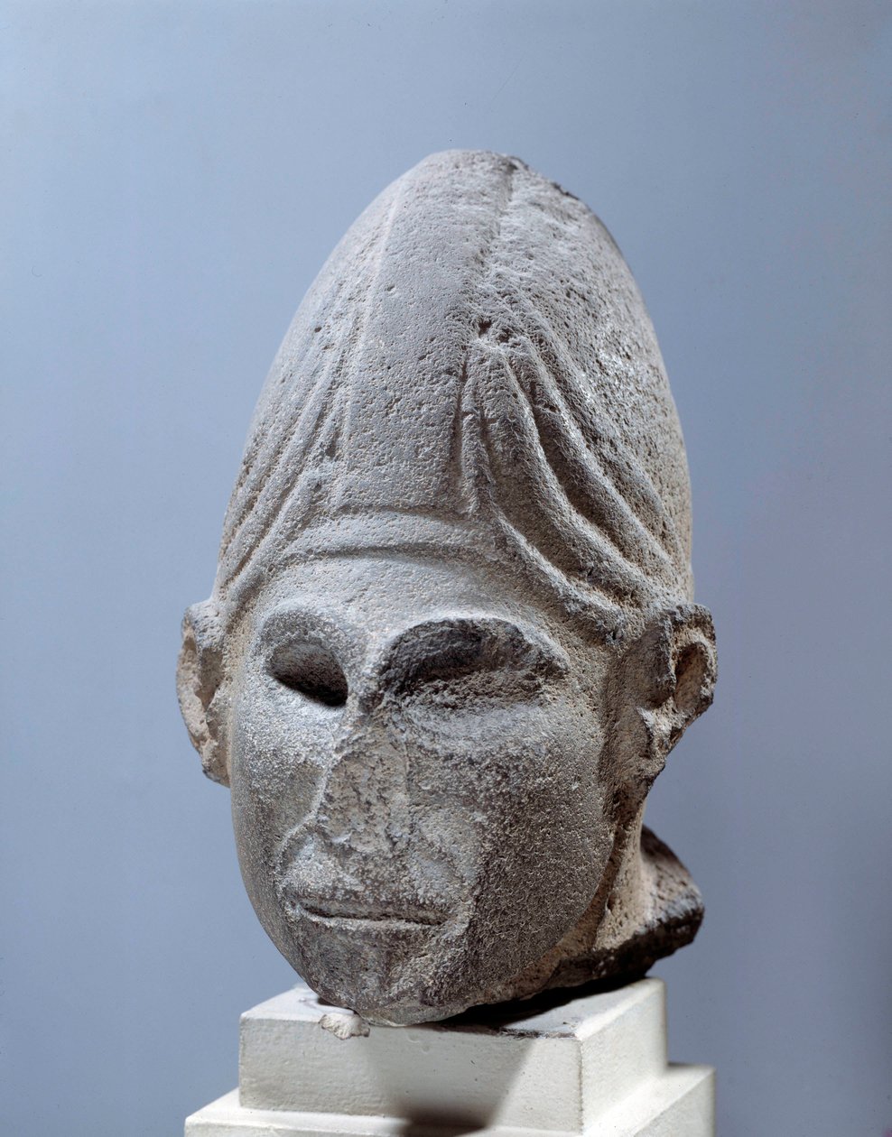 Antichità orientale: testa di dio siriano. Circa 2500 a.C. da Djabboul, Siria. Parigi, Museo del Louvre da Syrian Syrian