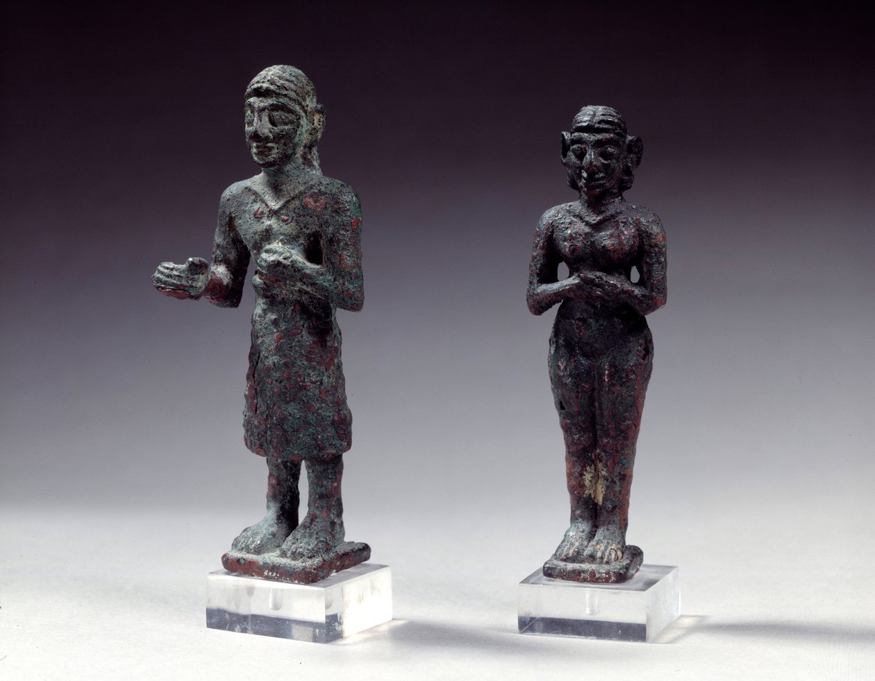 Statuette di adoratori e dea in bronzo, dalla Siria 2300-2000 a.C. Parigi, Museo del Louvre da Syrian Syrian