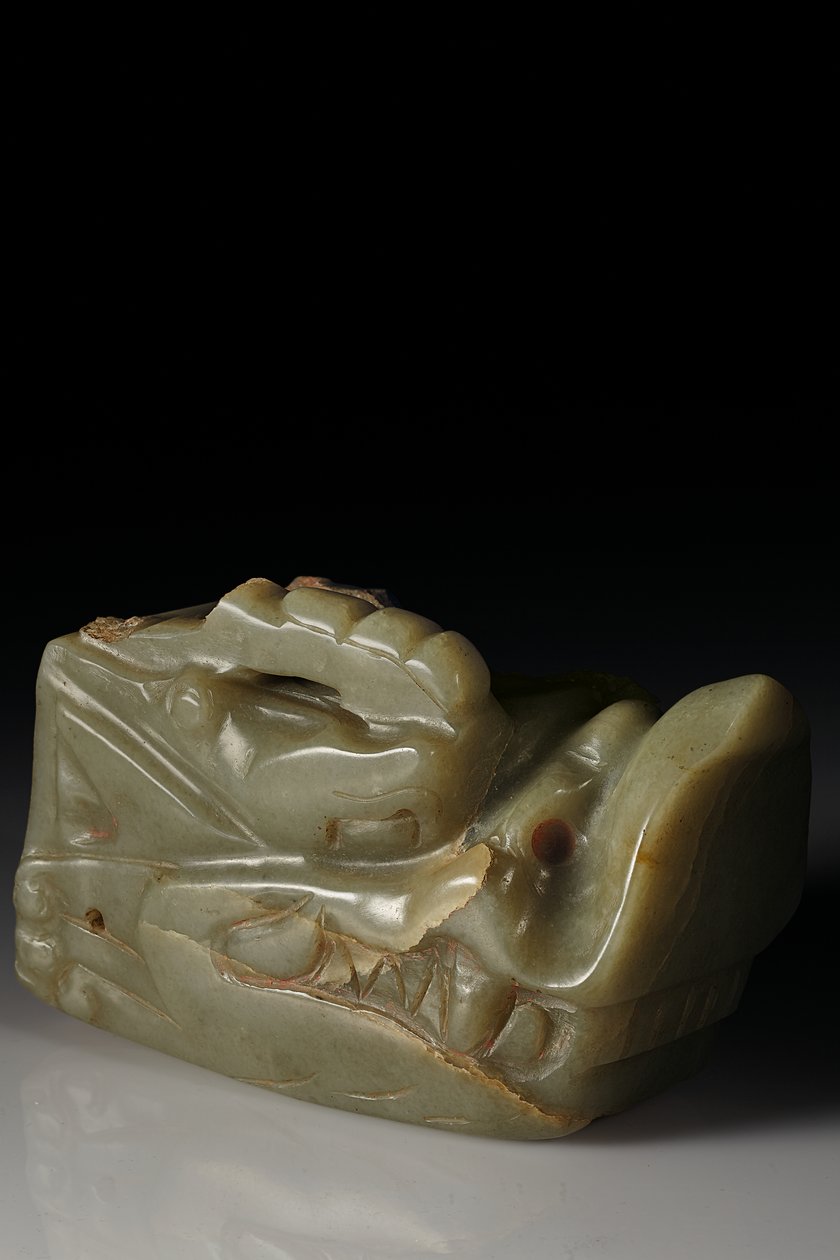 Testa di drago di giada Junkunc da Tang Dynasty Chinese School