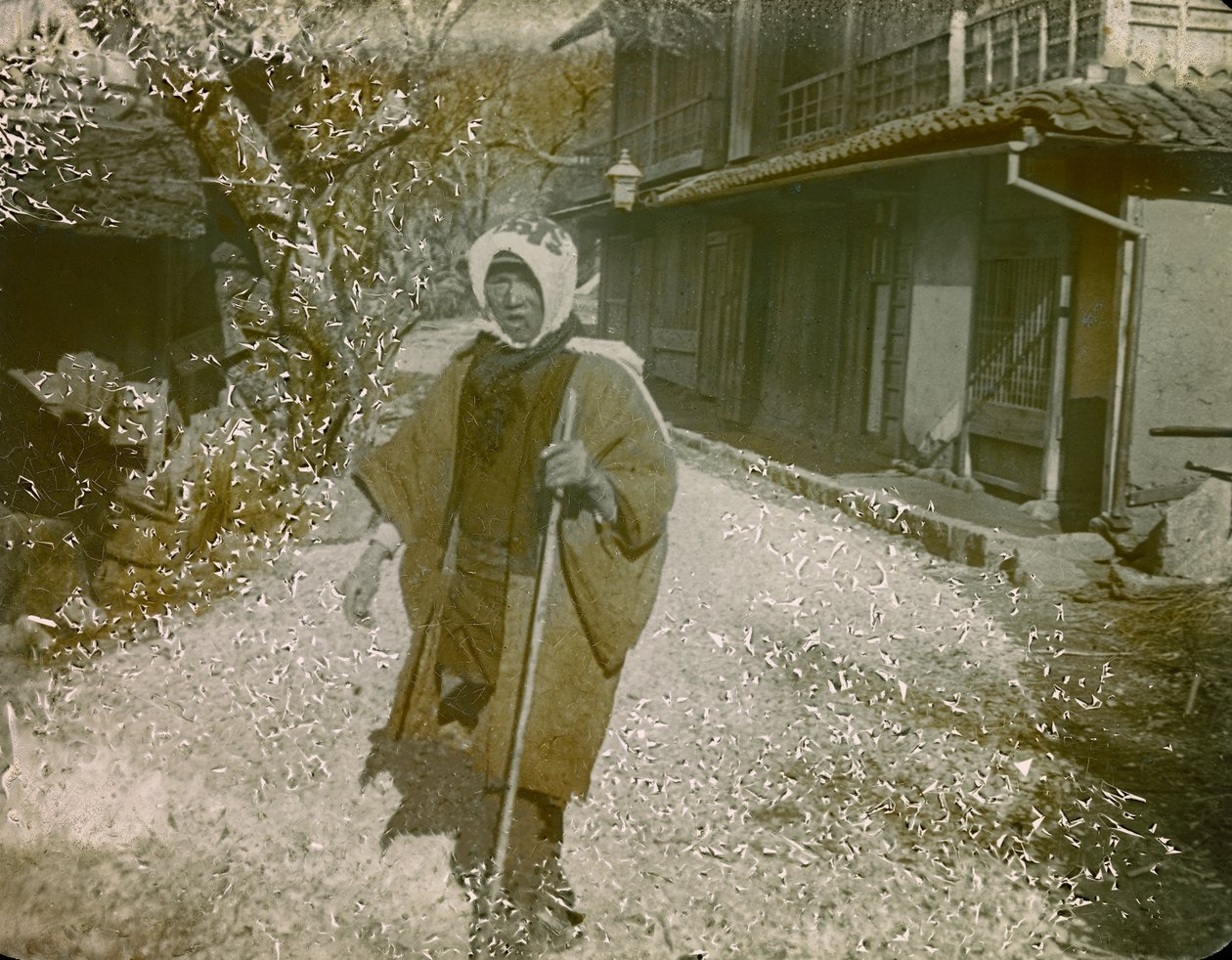 Ritratto di uomo giapponese 1900-1915 circa (fotografia) da Teijiro Takagi