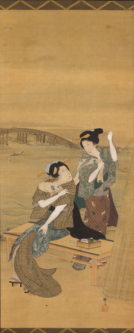 Due belle donne sostano in un negozio di tè con vista sul ponte di Azuma da Teisai Hokuba