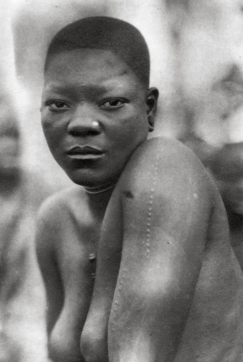 Ragazza Awemba, Livingstone a Broken Hill, Rhodesia Settentrionale, 1925-1927 da Thomas A. Glover