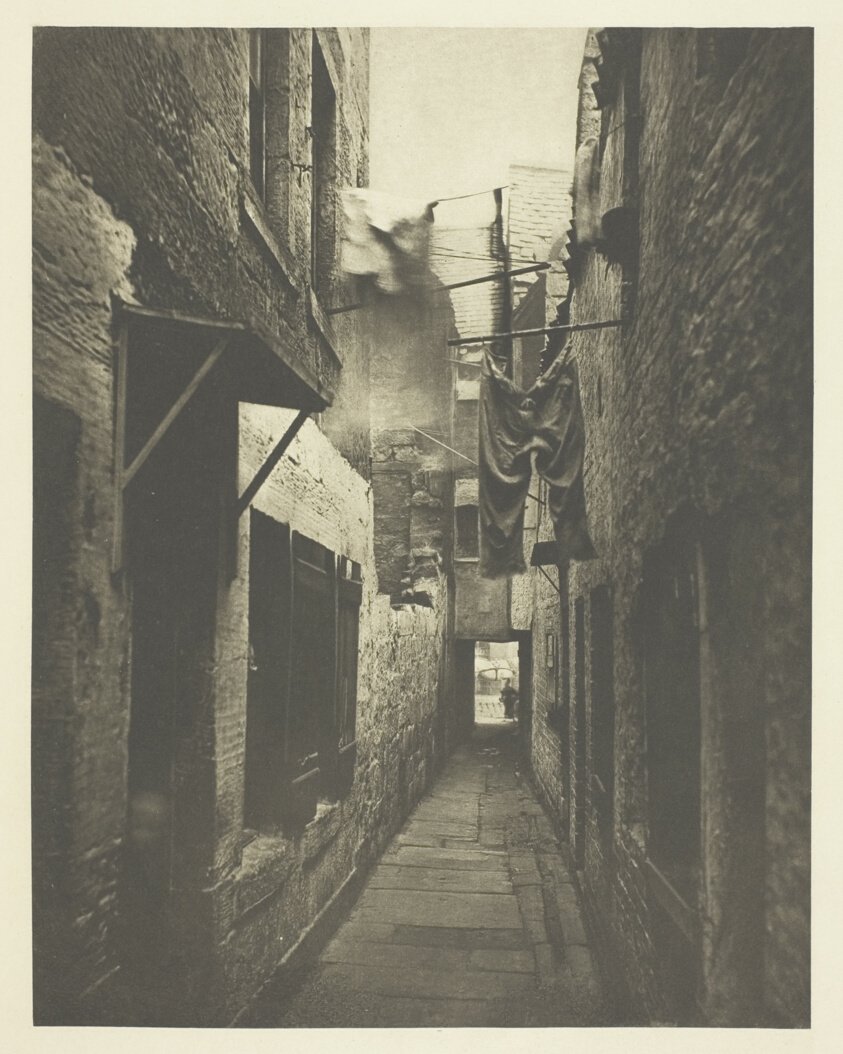 Vicino al N. 101 di High Street da Thomas Annan