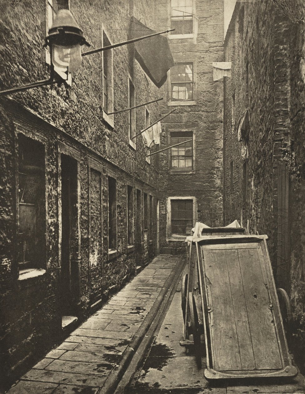 Close No. 136 Saltmarket da Thomas Annan