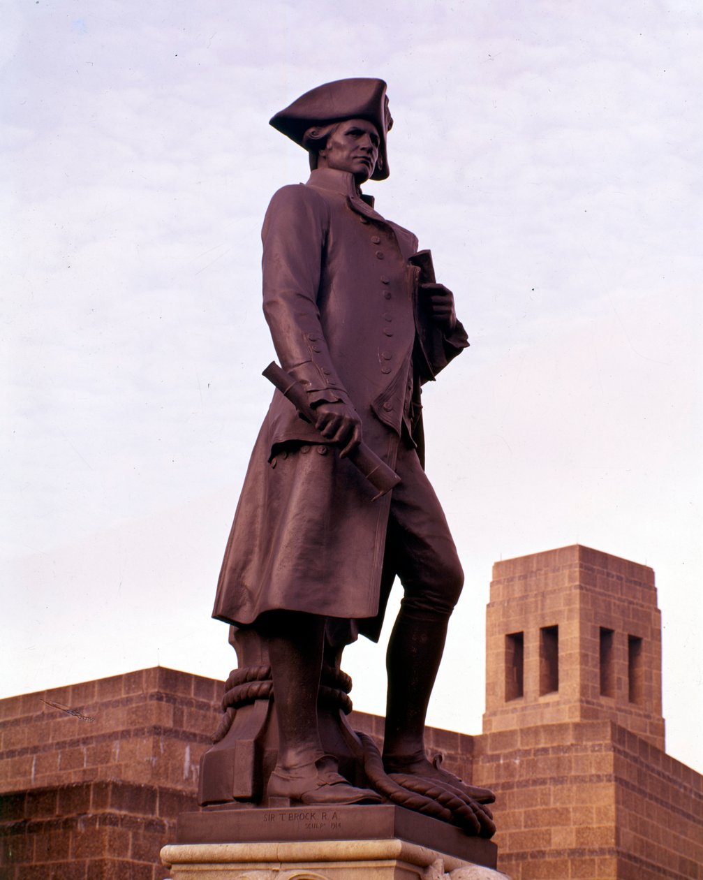 Statua del Capitano James Cook, 1914 da Thomas Brock