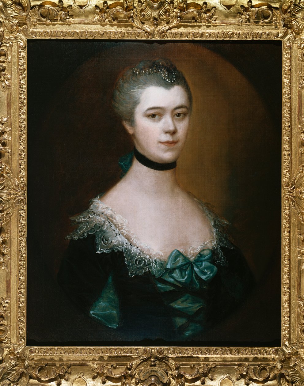 Ritratto della Contessa di Sussex, busto, in un vestito blu con rifiniture nere da Thomas Gainsborough