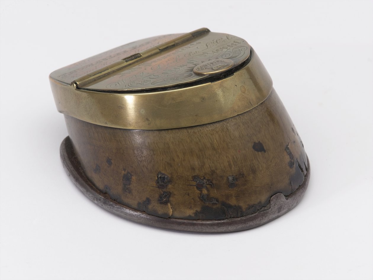 Calamaio a zoccolo di cavallo appartenente al Capitano William Tyrwhitt Drake, Royal Horse Guards, c.1829 da Thomas Lee
