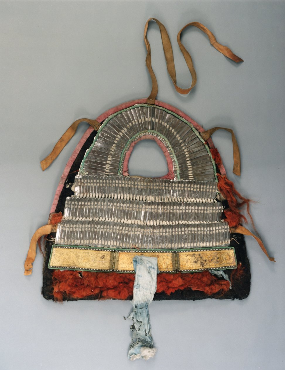 Pezzo di armatura per cavallo (acciaio, pelle e stoffa) da Tibetan School