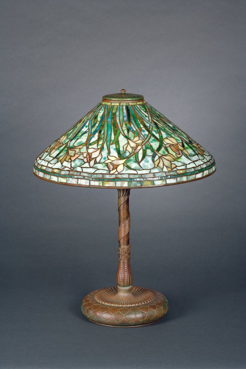 Lampada da tavolo con paralume verde a narciso, c.1898-1905 da Tiffany und Company