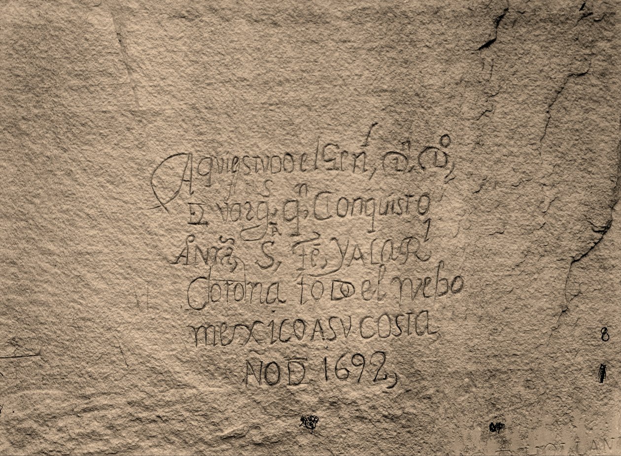 Registro storico spagnolo della conquista; lato sud di Inscription Rock, N. M. da Timothy H. OSullivan