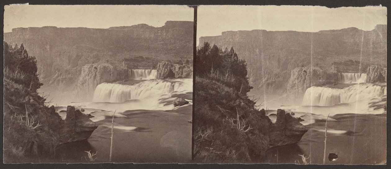 [Cascate Shosone, fiume Snake, Idaho, vista a mezzogiorno, pareti adiacenti alte circa 1.000 piedi] da Timothy H. O