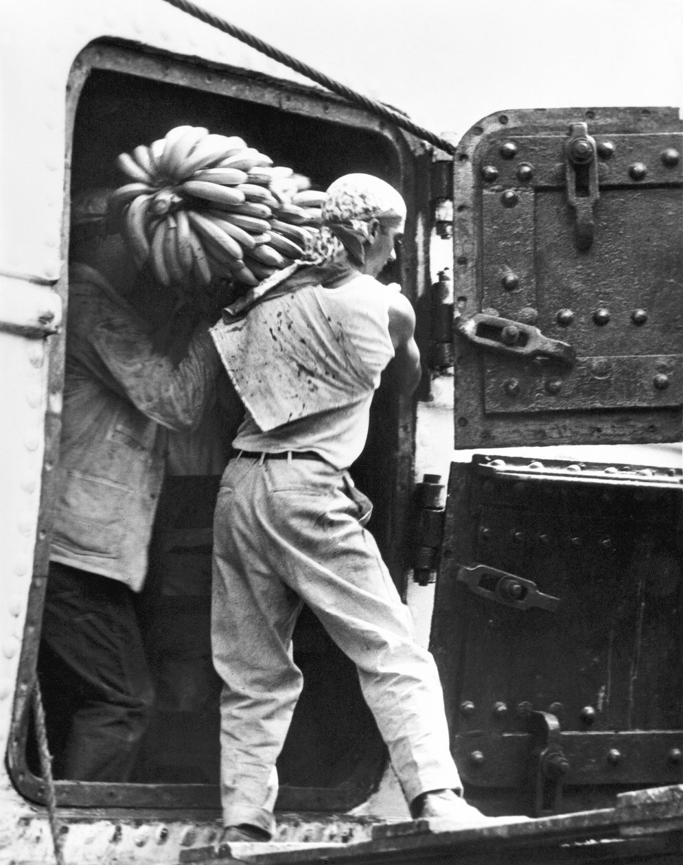 Lavoratori che caricano banane, Veracruz, 1927 da Tina Modotti