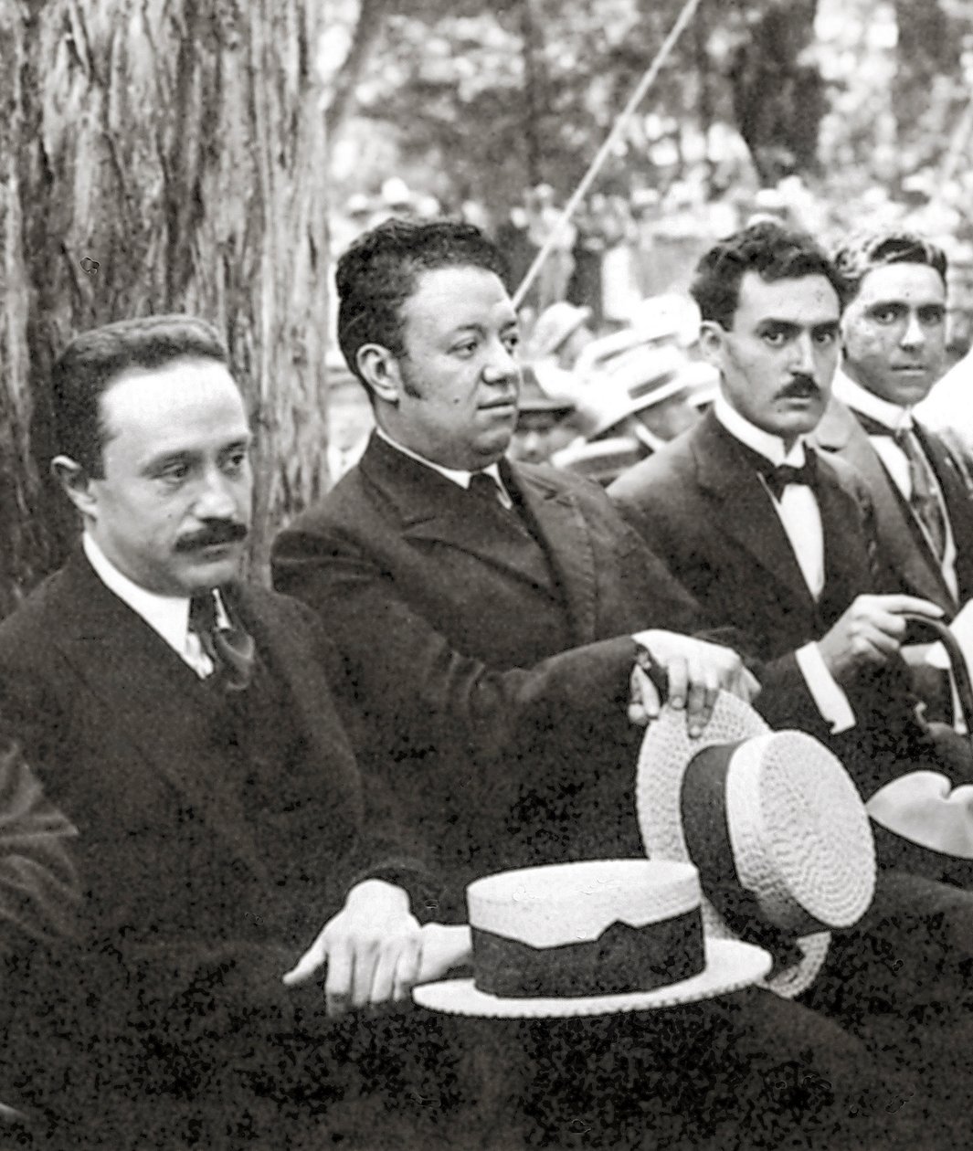 Jose Vasconcelos e Diego Rivera durante un evento all