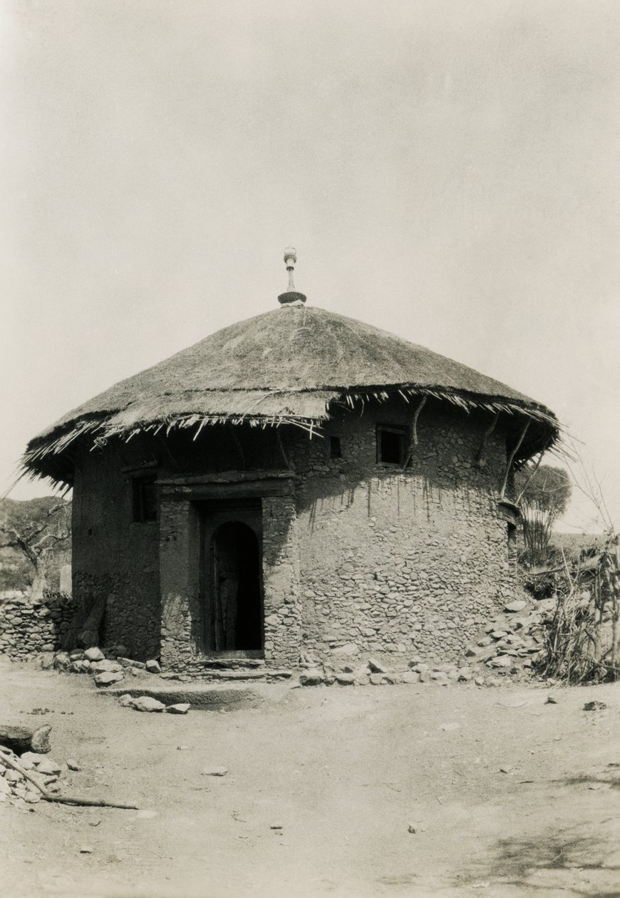 Capanna rotonda con tetto di paglia, Axum, Etiopia, fotografia di Ugo Monneret de Villard da Ugo Monneret de Villard