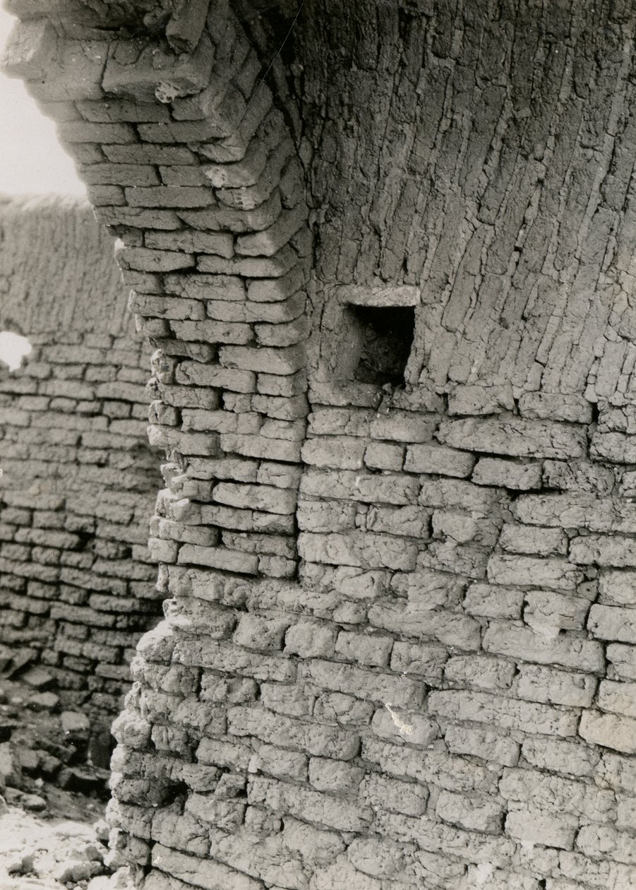 Rovine di una chiesa nel deserto, particolare del pennacchio della cupola, Adindan, Egitto, fotografia di Ugo Monneret de Villard da Ugo Monneret de Villard