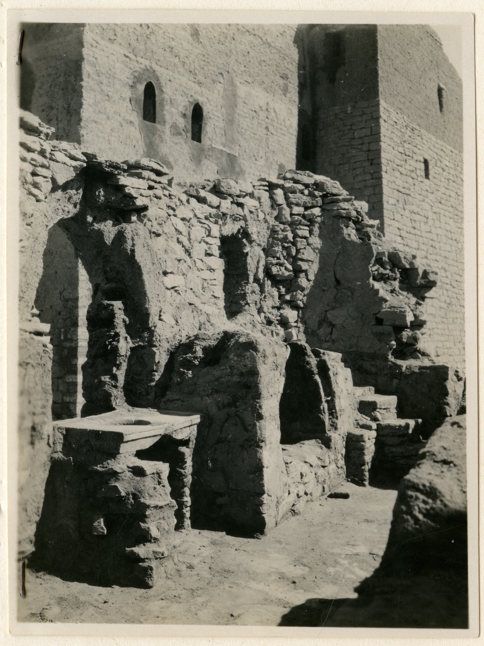 Rovine della fabbrica di sale, Monastero di San Simeone, Assuan, Egitto, fotografia di Ugo Monneret de Villard da Ugo Monneret de Villard