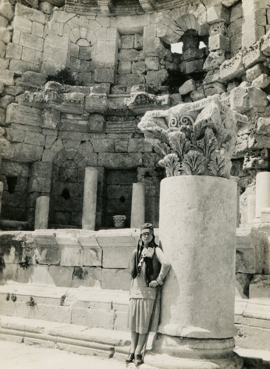 Il ninfeo, città greco-romana di Gerasa (oggi Jerash), fotografia di Ugo Monneret de Villard, 1930 ca. da Ugo Monneret de Villard