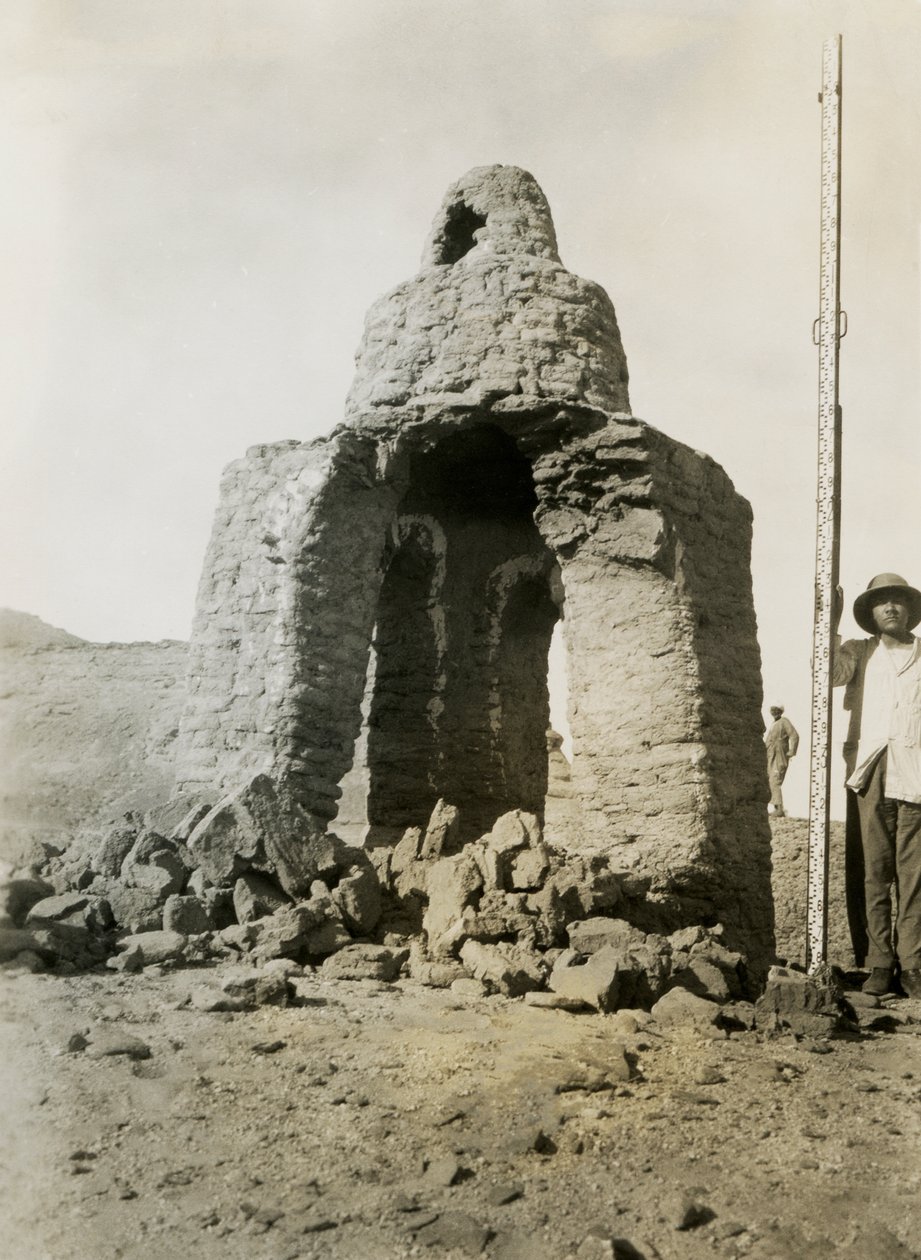 Tomba nella necropoli di Qasr Ibrim, Egitto, fotografia di Ugo Monneret de Villard da Ugo Monneret de Villard