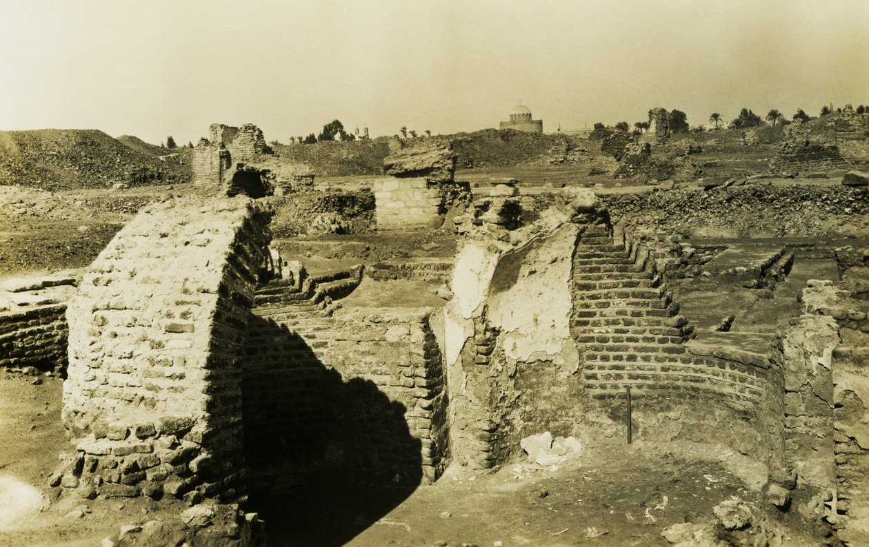 Edificio trilobato, al-Fustat, Egitto, fotografia di Ugo Monneret de Villard da Ugo Monneret de Villard