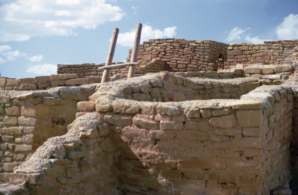 Abitazione e Kiva degli indiani Pueblo, costruita tra l