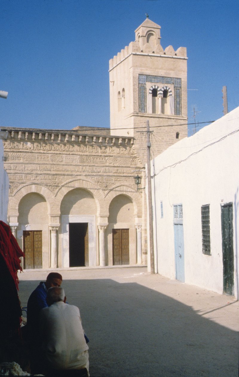 La Moschea delle Tre Porte, probabilmente Aghlabid, IX secolo da Unbekannt Unbekannt