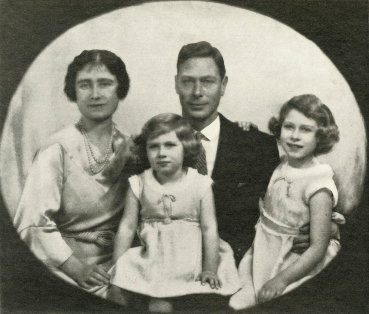 Un gruppo familiare, c1933, 1937 da Unbekannt