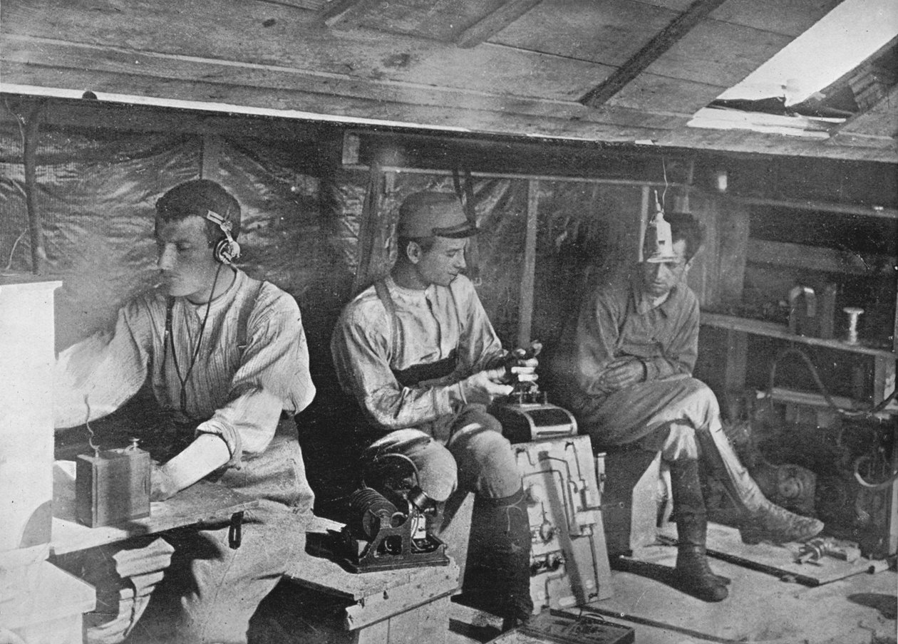 Un palo telefonico francese, 1915 da Unbekannt