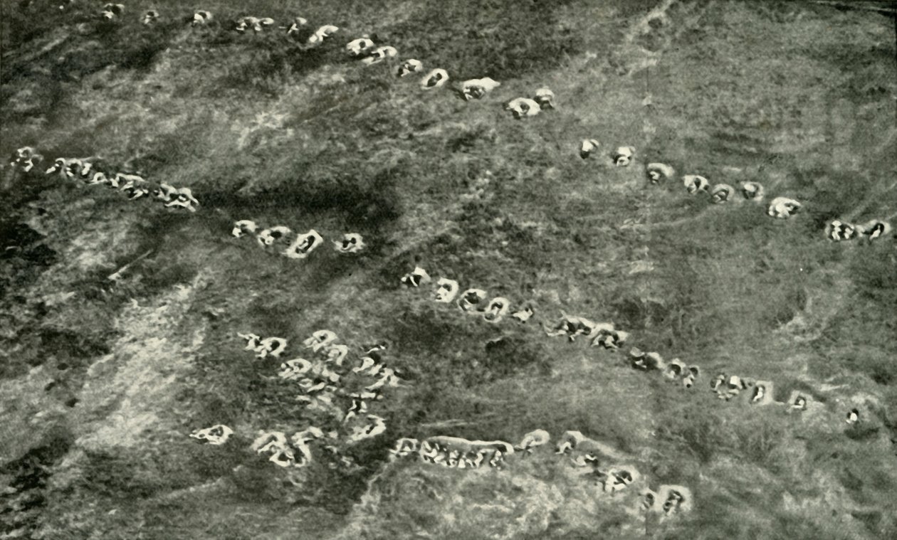 Attacco di fanteria attraverso la terra di nessuno, 1919 da Unbekannt