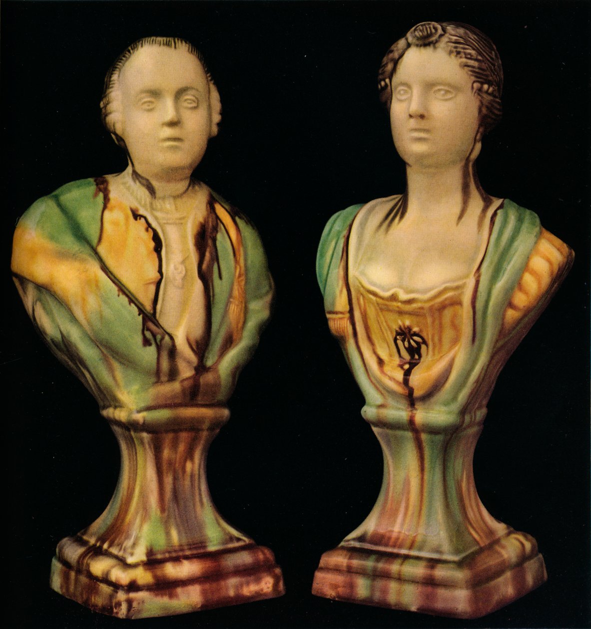 Una coppia di busti in terracotta di Staffordshire rappresentanti Re Giorgio III e Regina Carlotta da Unbekannt