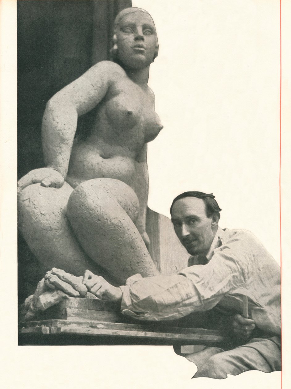 Un cammeo di Frank Dobson Booths ha la magia di Pigmalione. Fa prendere vita anche ad alcune statue da Unbekannt