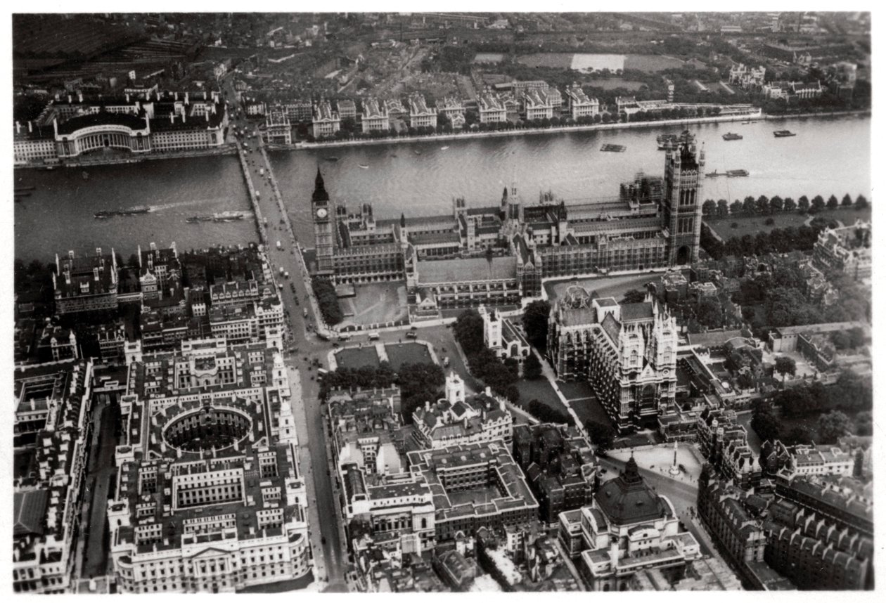 Vista aerea di Westminster, Londra, da un dirigibile, 1931 da Unbekannt