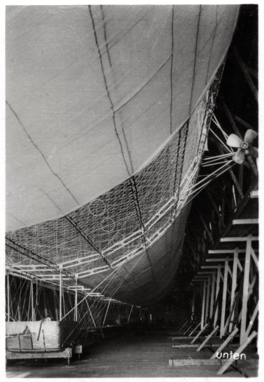 Dirigibile LZ1 Graf Zeppelin in costruzione, 1899 1933 da Unbekannt