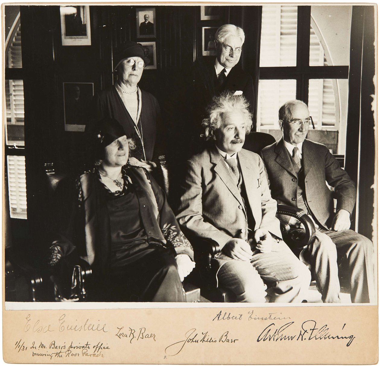 Albert ed Elsa Einstein, John e Lora Baer e Arthur H. Fleming, Pasadena, 1 gennaio 1931 da Unbekannt