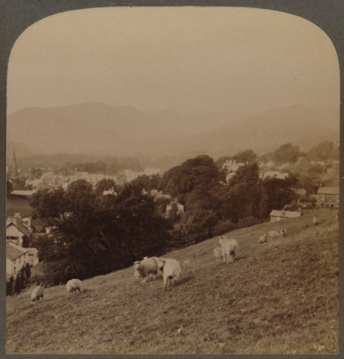 Ambleside, nella bellissima Valle del Rothay, Distretto dei Laghi, Inghilterra da Unbekannt