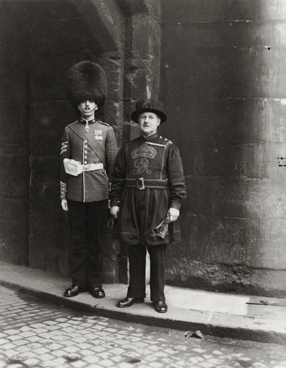Antico e Moderno alla Torre di Londra, XX secolo da Unbekannt