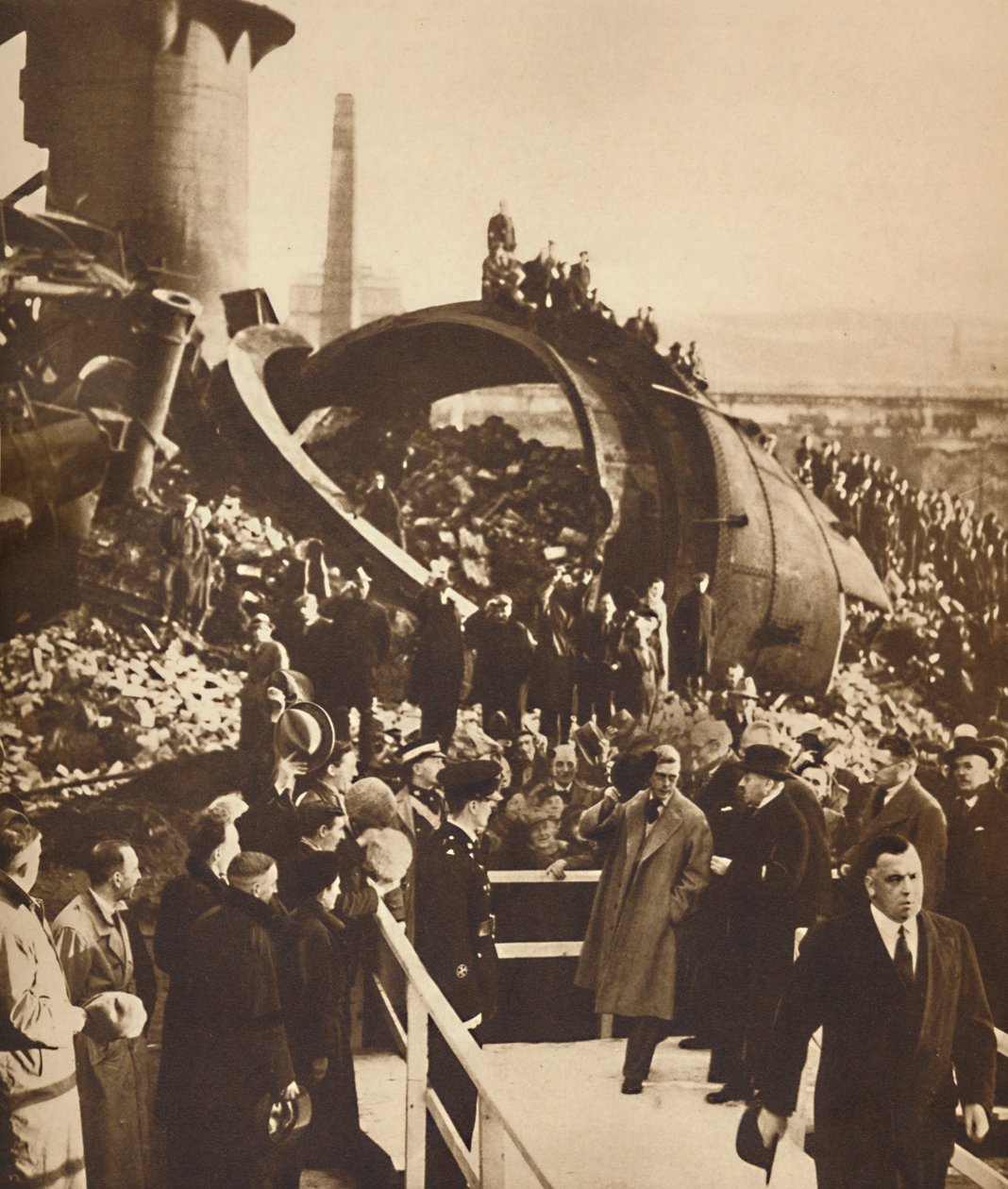 Alle acciaierie abbandonate, Galles del Sud, 1936 da Unbekannt