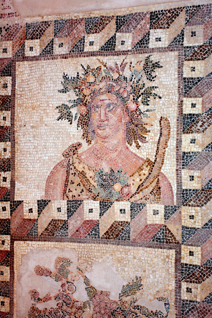 Busto della Primavera - Dettaglio del pannello delle Quattro Stagioni - Mosaici di Paphos, Casa di Dioniso - Fine del II secolo d.C. - Cipro da Unbekannt