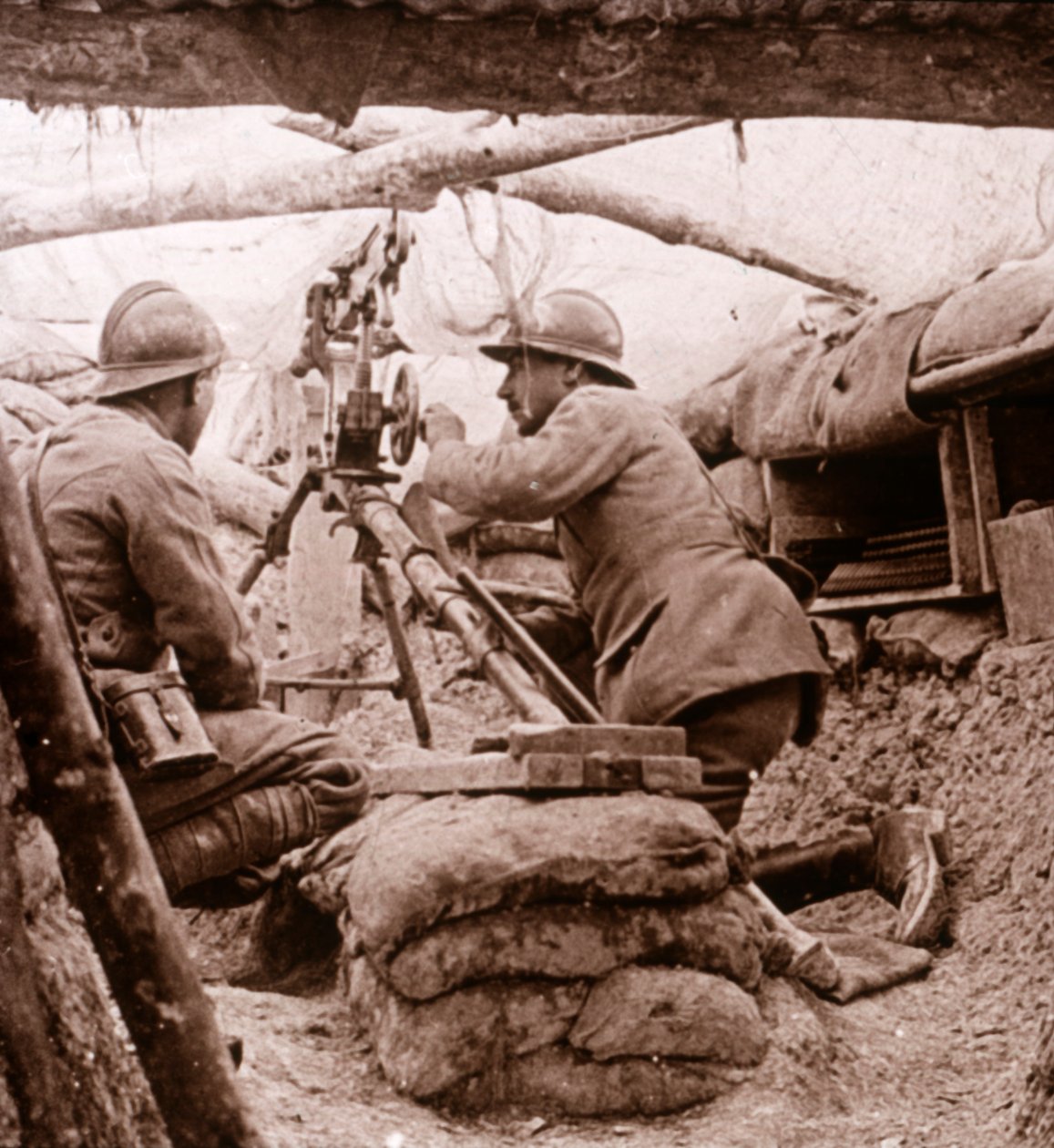 Mitragliatrice camuffata, c. 1914-c. 1918 da Unbekannt
