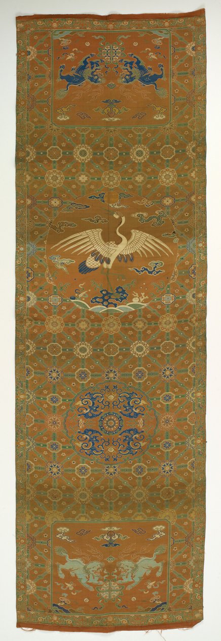 Copertura per sedia con una gru, leoni, draghi, simboli di buon auspicio e floreali, dinastia Qing, XVIII secolo da Unbekannt