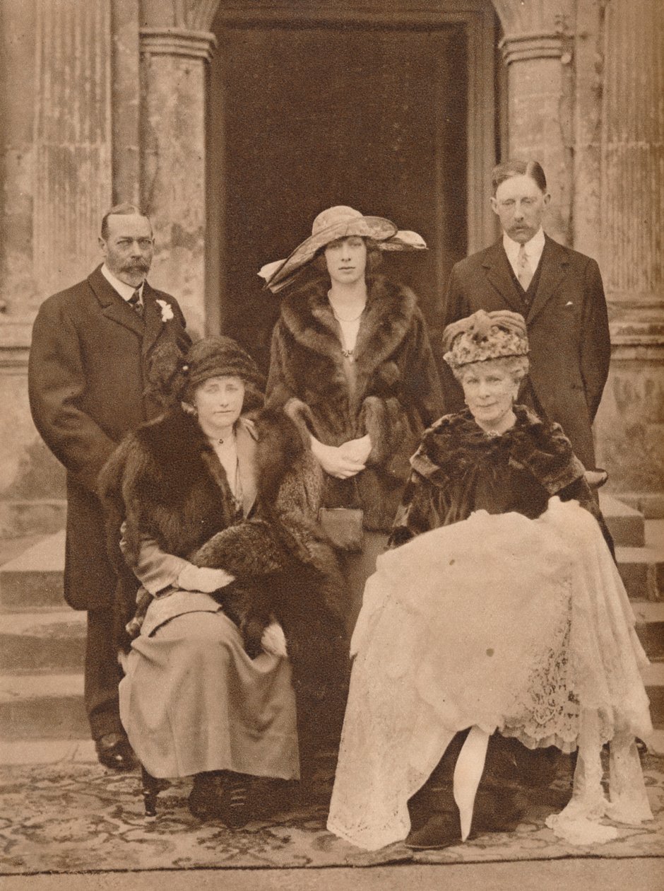 Battesimo del primo figlio di Mary, Principessa Reale, Goldsborough, Yorkshire, 1923 da Unbekannt