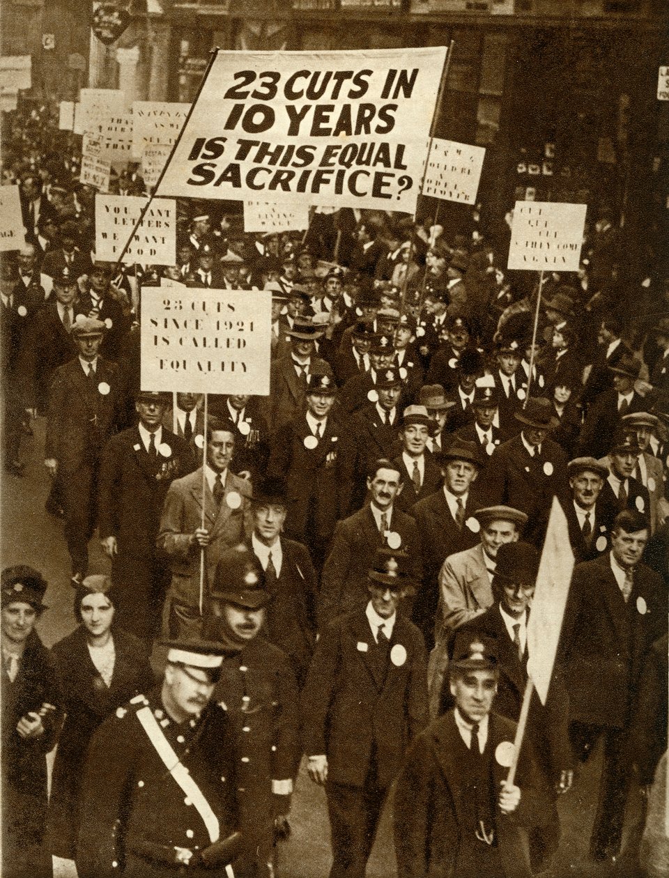 Funzionari pubblici che protestano contro i tagli salariali, Londra, ottobre 1931, 1935 da Unbekannt