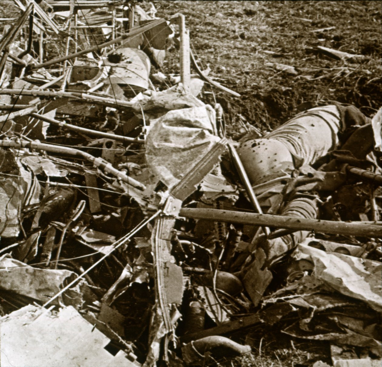 Aereo precipitato, Aisne, Francia, c1914-c1918 da Unbekannt